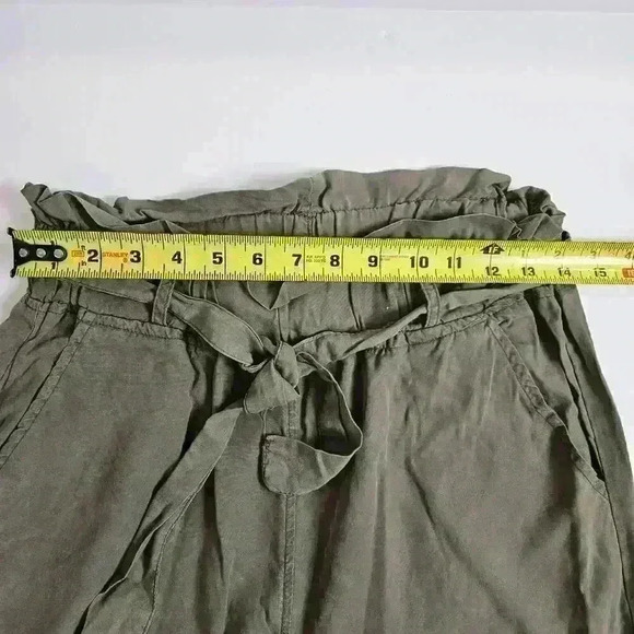 Thread and Supply PaperBag High Waist Sage Green Size Medium - Picture 3 of 7
